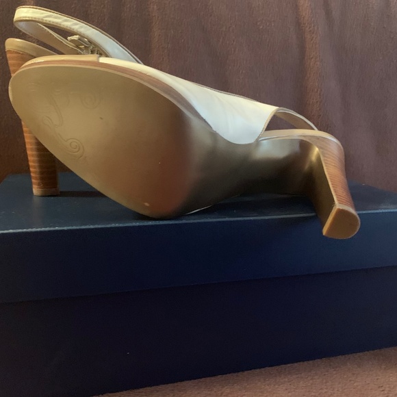 TAHARI Cream/Biege Dress Shoes - Picture 5 of 6